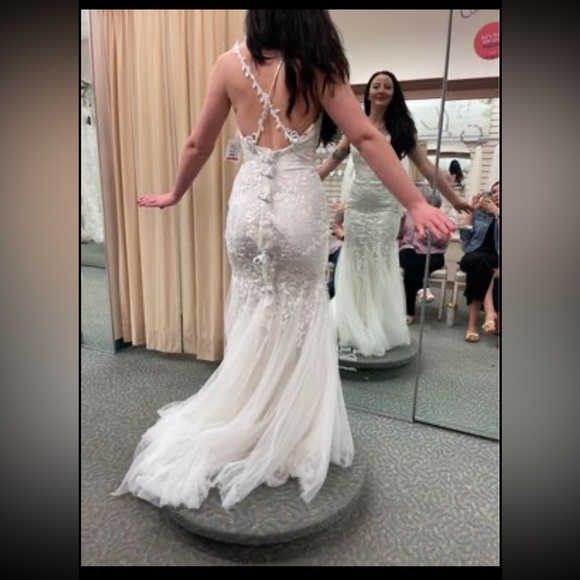 Lace mermaid Wedding Dress - Picture 3 of 4